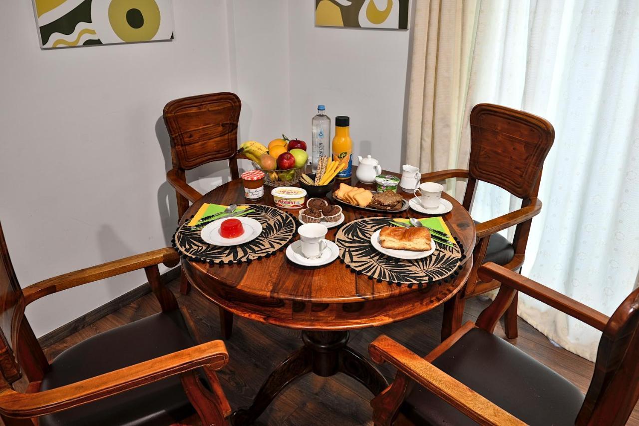 Stylish Apartment, Acropolis View Атина Екстериор снимка